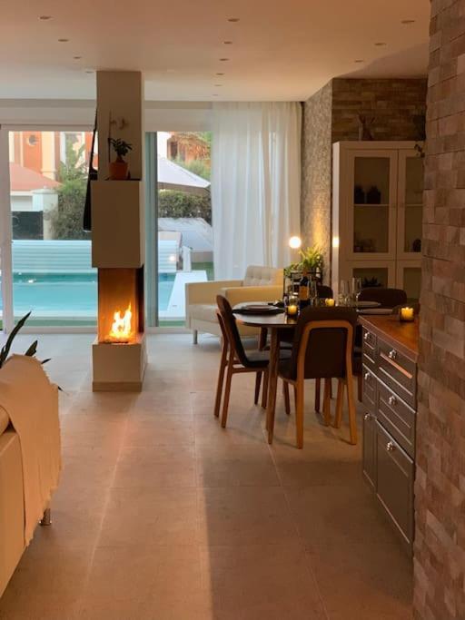 Modern Beachside Townhouse W/ Private Pool