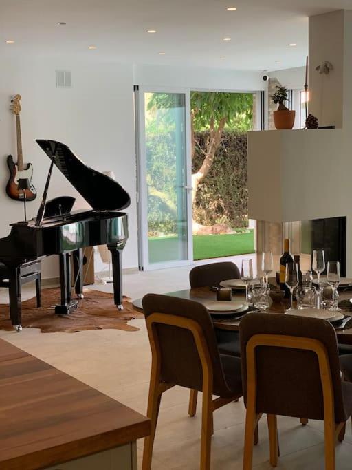 Modern Beachside Townhouse W/ Private Pool Marbella