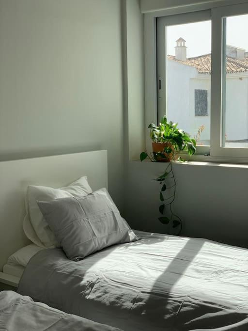 Villa Modern Beachside Townhouse W/ Private Pool Marbella