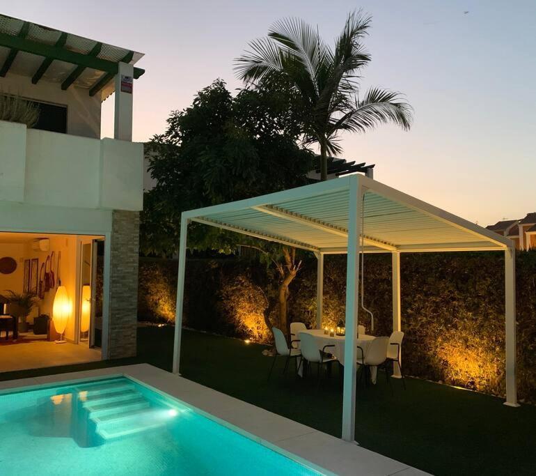 Modern Beachside Townhouse W/ Private Pool * Marbella